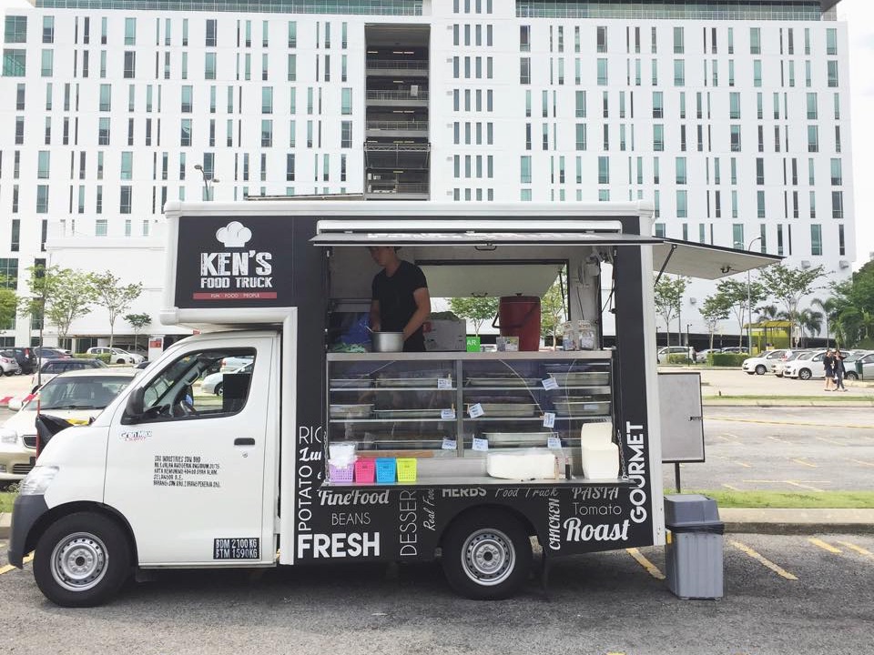 Ken's Food Truck Gourmet Western Cuisine