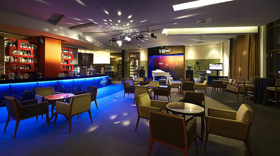 Broadway Lounge Times Square VMO