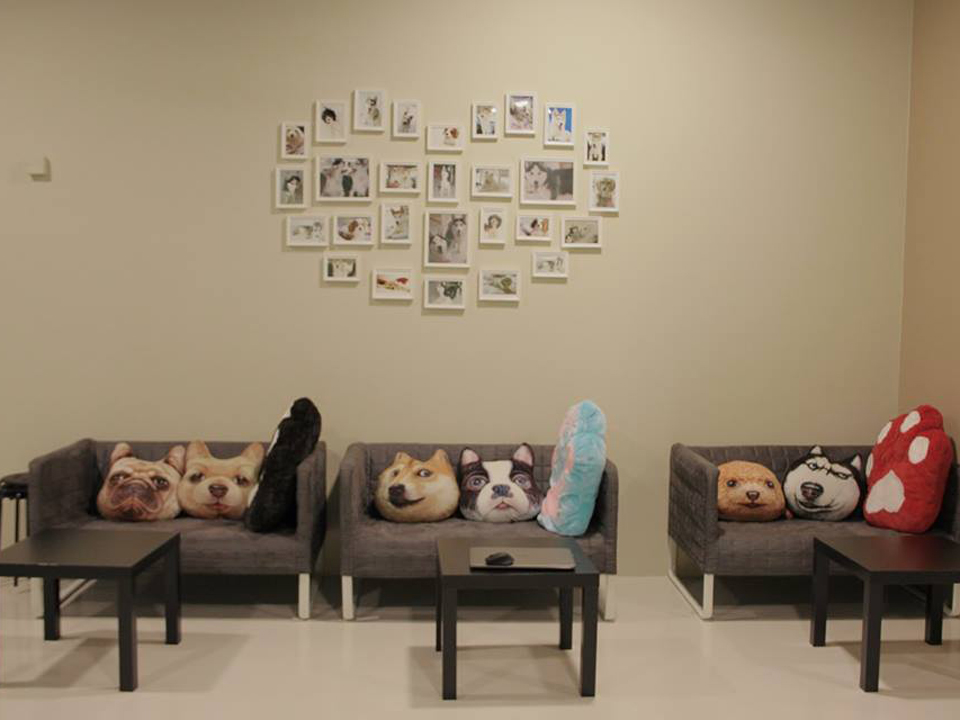 j_dog_house_and_cafe_04 VMO